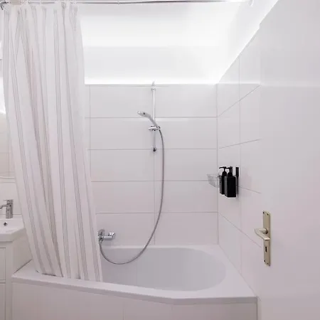 Elegante Wohnoase Am Kanal 아파트 하노버