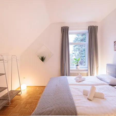 Elegante Wohnoase Am Kanal *