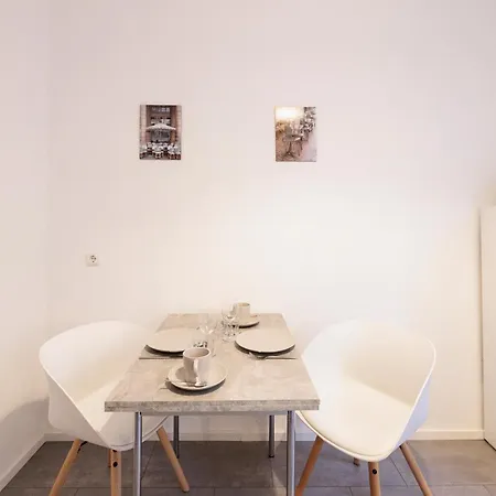 Elegante Wohnoase Am Kanal アパート