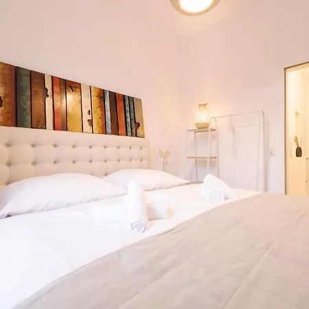 Elegante Wohnoase Am Kanal *